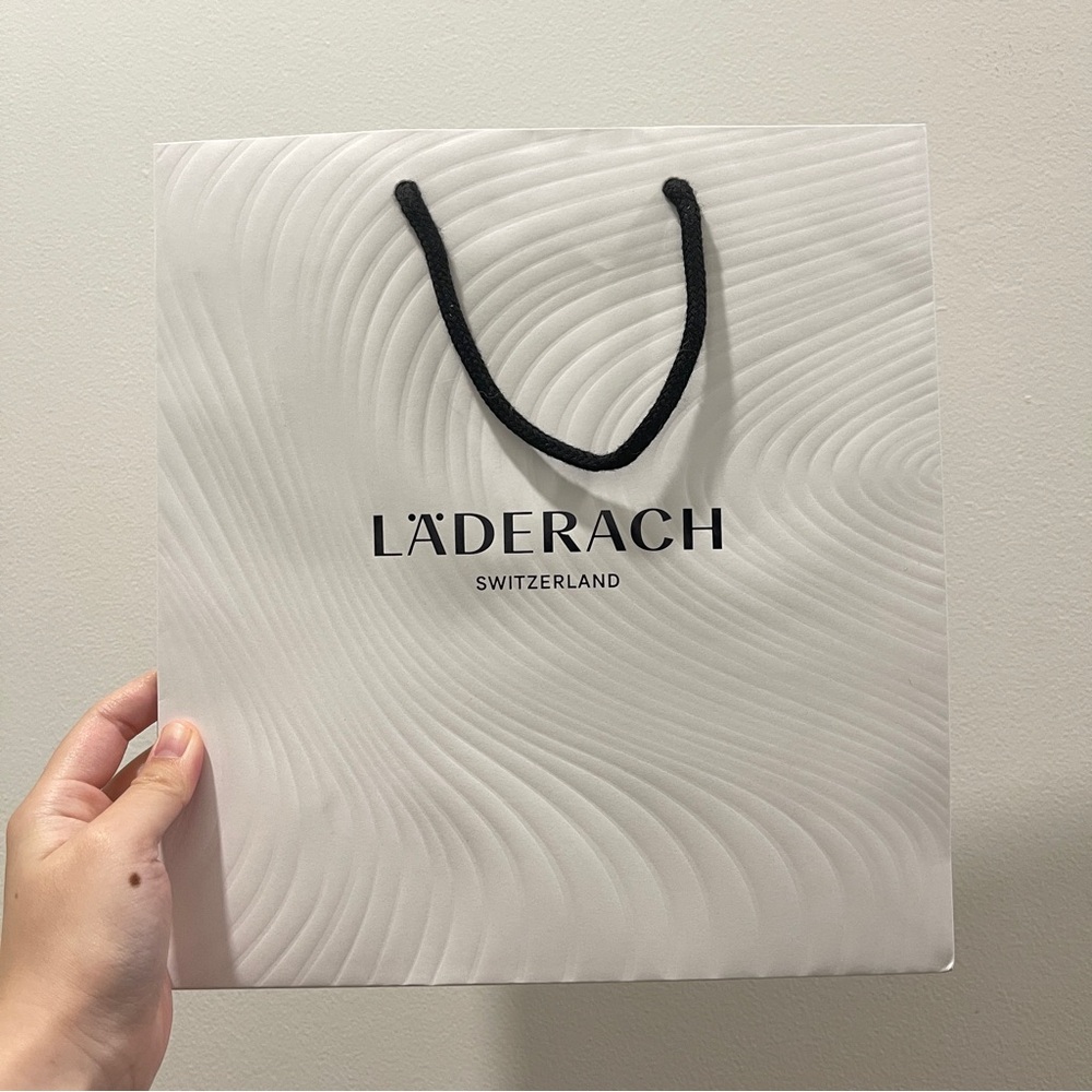 Läderach White Shopping Bag